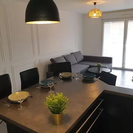 Superbe Centre Lejlighed Courcouronnes